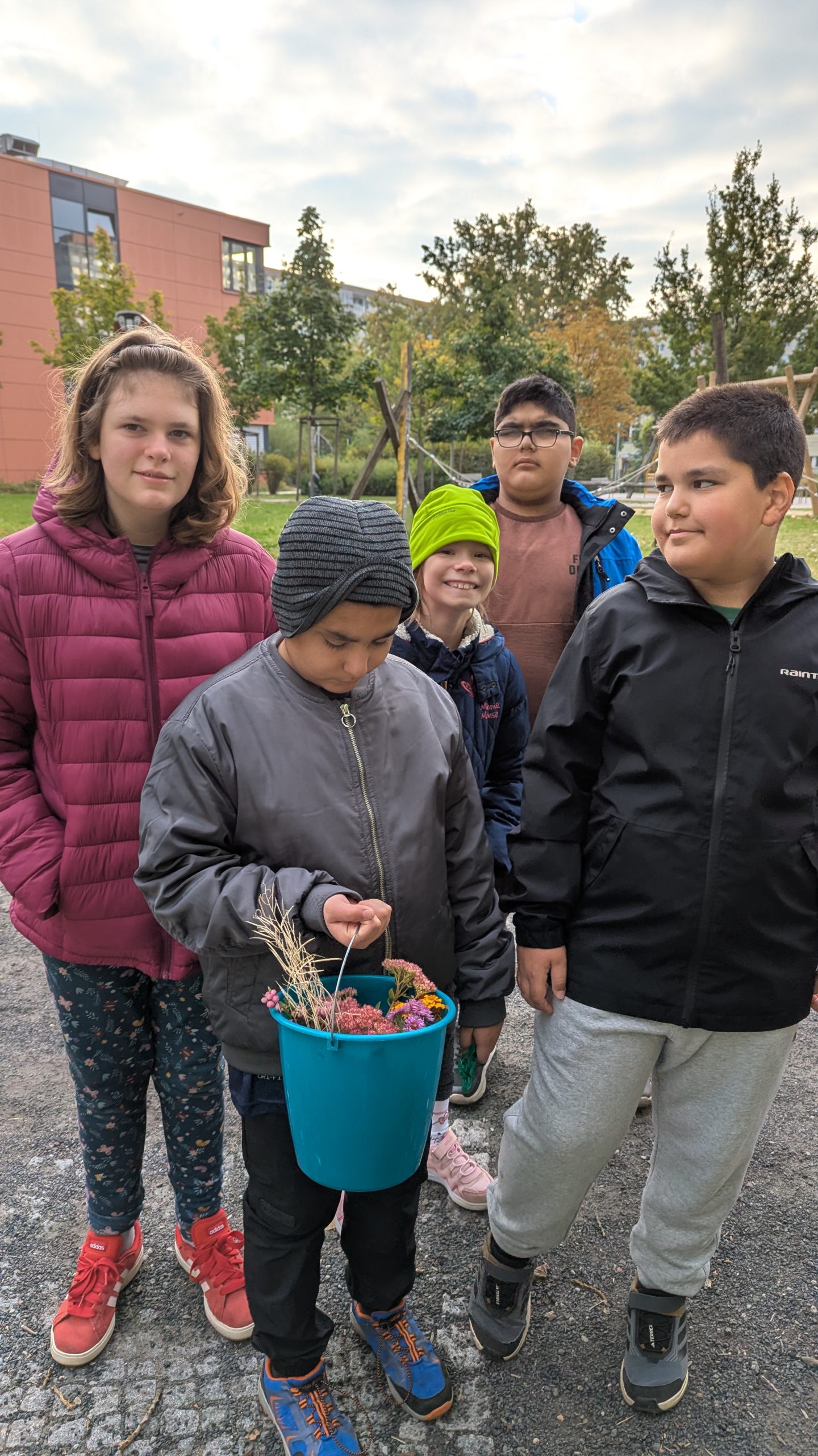 PXL_20251001_062449668